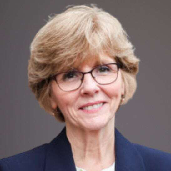 Dr Joanne Getsy